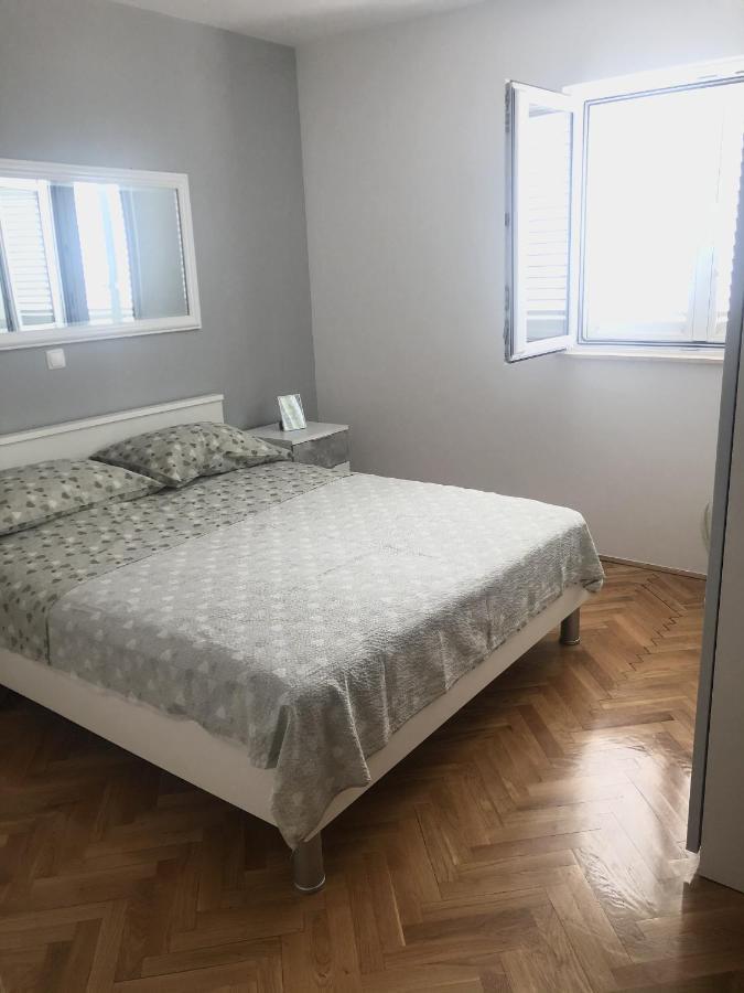 Apartments With A Parking Space Makarska - 18170 Kültér fotó